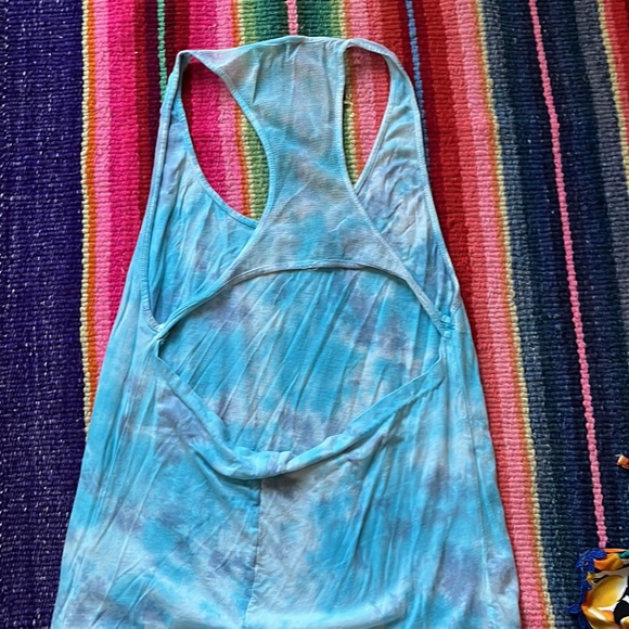 Caribbean tops! - Picture 5 of 6